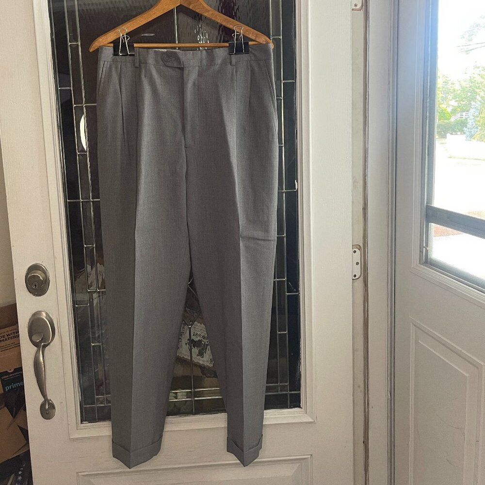 Mens Hathaway Platinum Gray Wool Dress Pants Pleats, Cuffs 34x30 Made In Italy